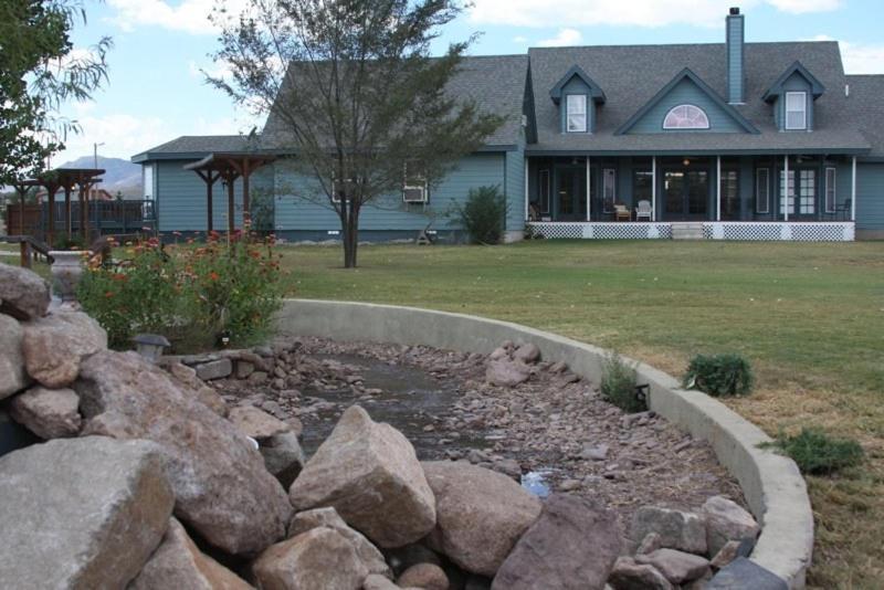 Davis Mountains Inn (Adults Only) Fort Davis Exterior photo